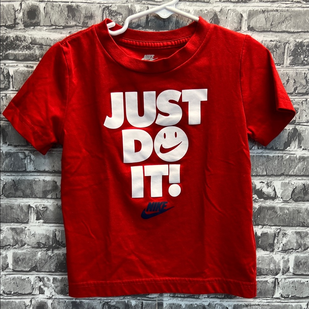 Boy's Nike Red Graphic T-Shirt